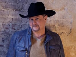 Tracy Lawerence Announces First Headlining Show at The Ryman